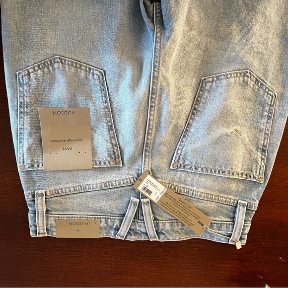 Hudson Faye Jean - Picture 3 of 3